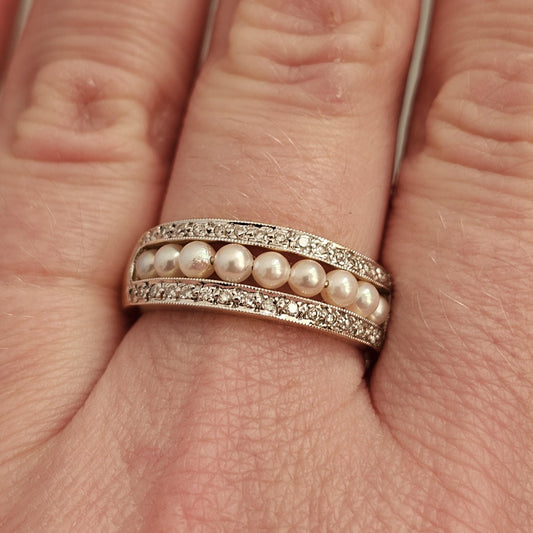 Vintage 14ct Yellow Gold Pearl and Diamond Ring – Bill Blass Design, Art Deco Revival Band, Franklin Mint London Hallmarked