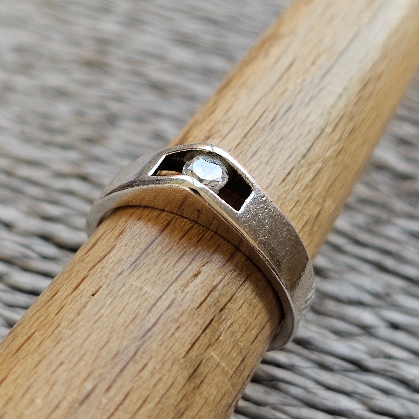 Vintage Modernist Style 1980s-1990s Polish Sterling Silver & Crystal Ring