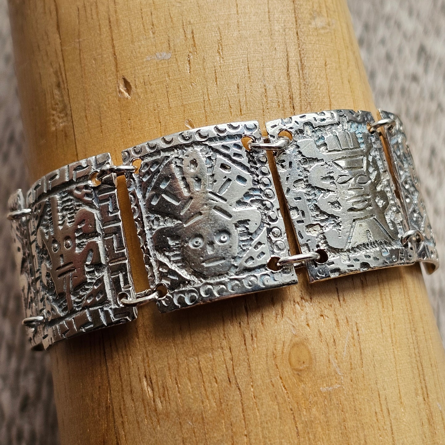 Vintage South American 900 Silver Inca Aztec Style Storyteller Panel Bracelet