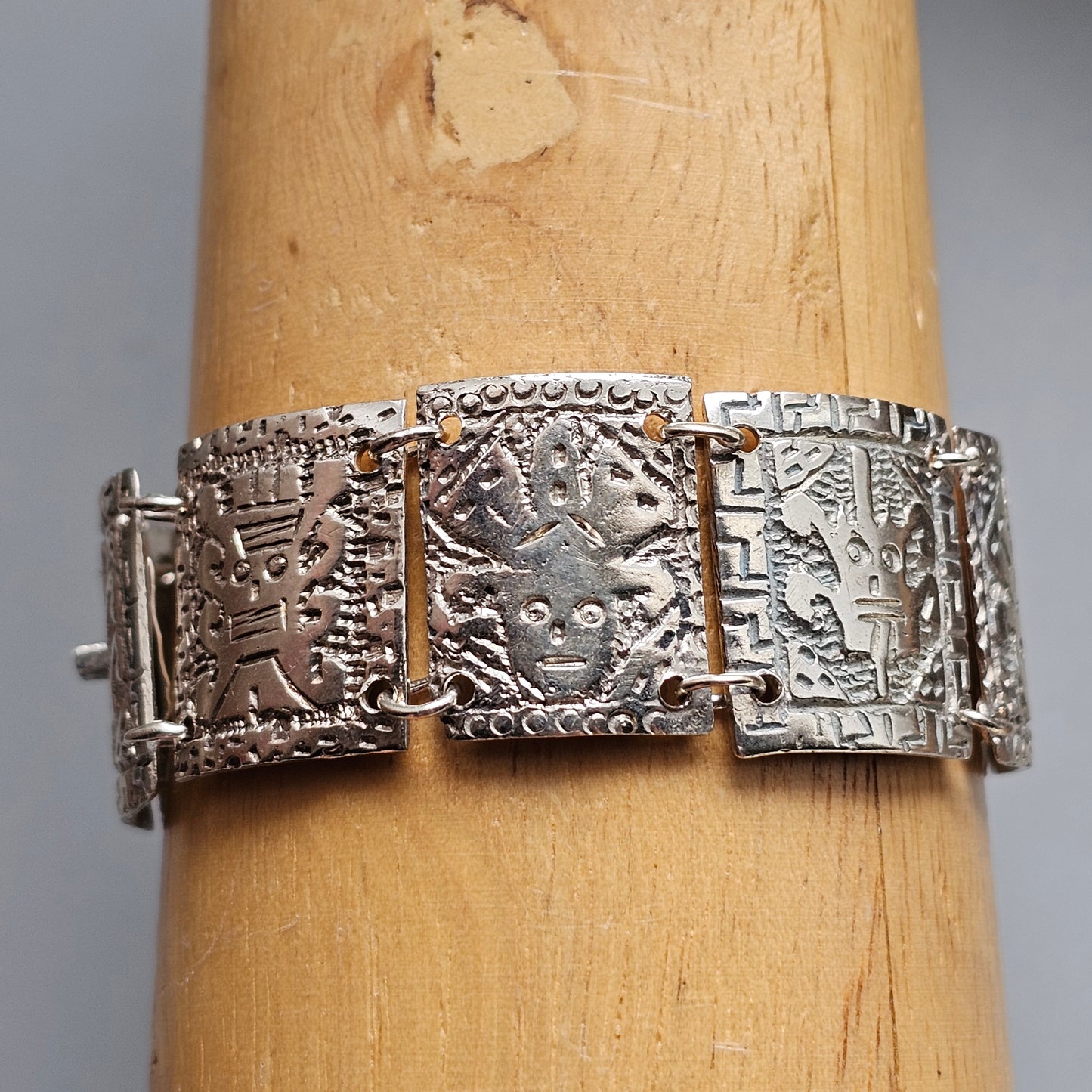 Vintage South American 900 Silver Inca Aztec Style Storyteller Panel Bracelet