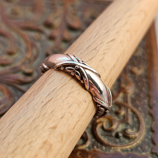 Vintage Sterling Silver Indonesian Ornate Band Ring 925