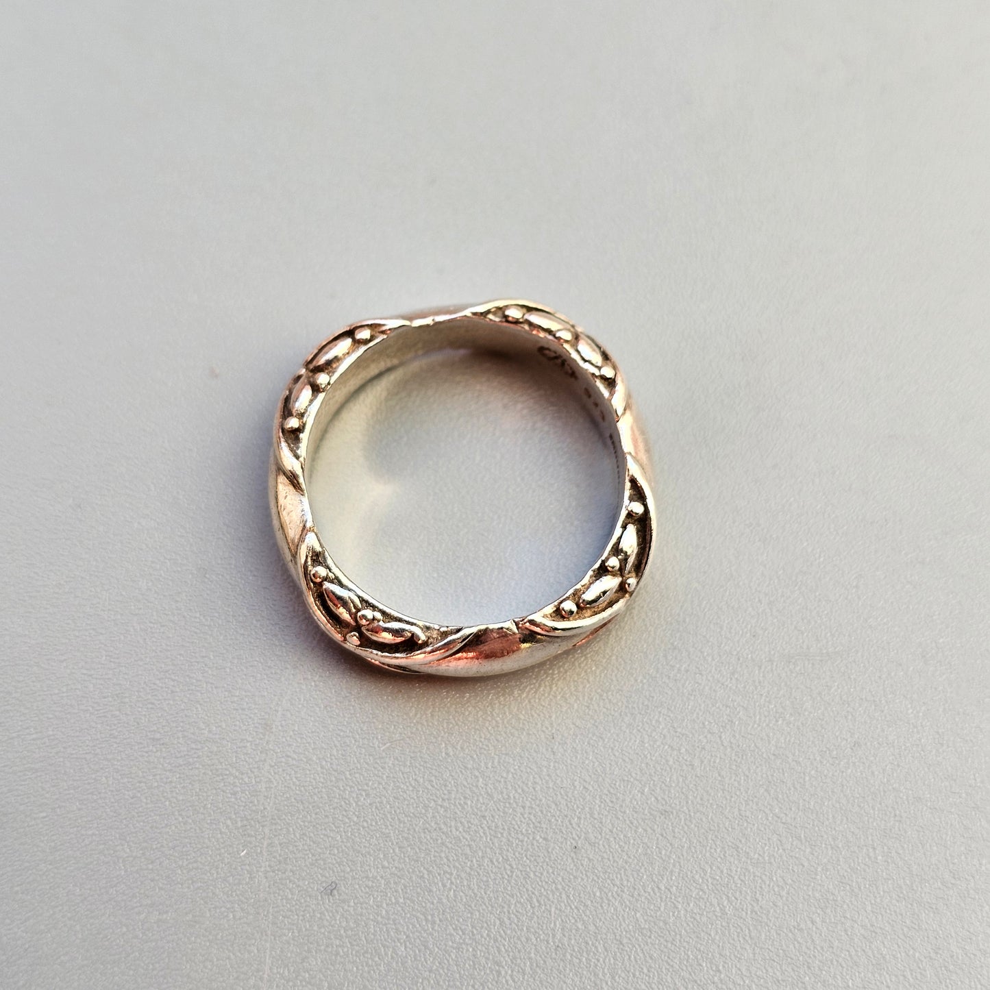 Vintage Sterling Silver Indonesian Ornate Band Ring 925