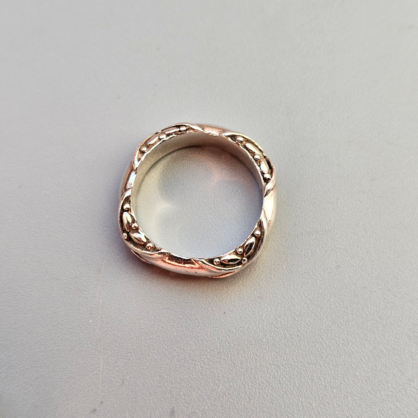 Vintage Sterling Silver Indonesian Ornate Band Ring 925
