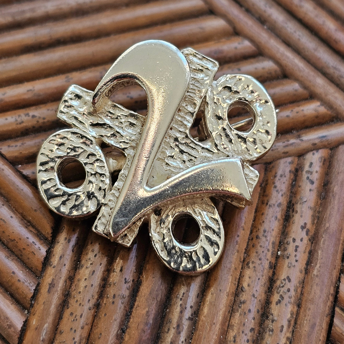 British Hallmarked Sterling Silver Year 2000 Millennium Brooch 1998 - Y2K