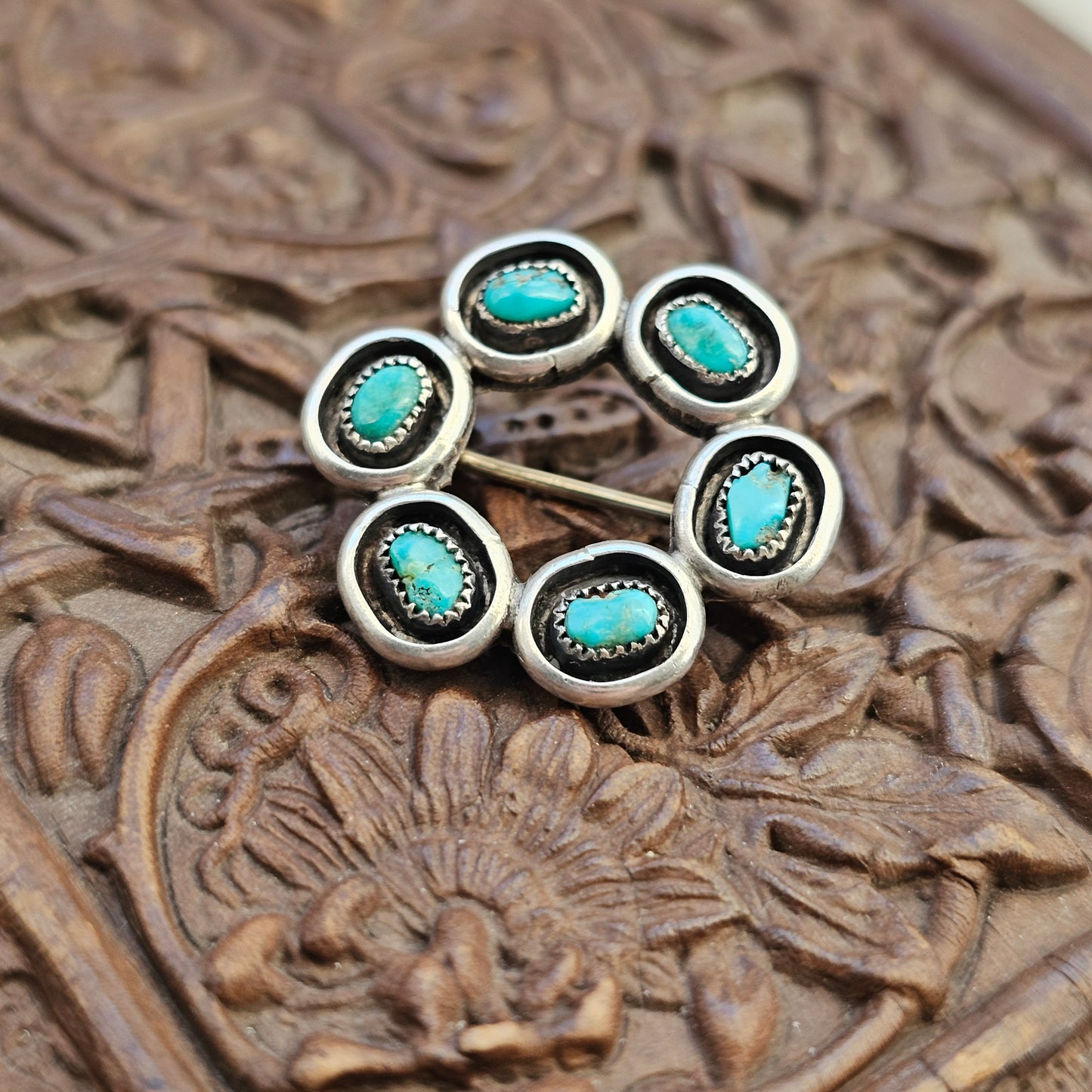 Small Vintage Native American Zuni Silver & Turquoise Brooch