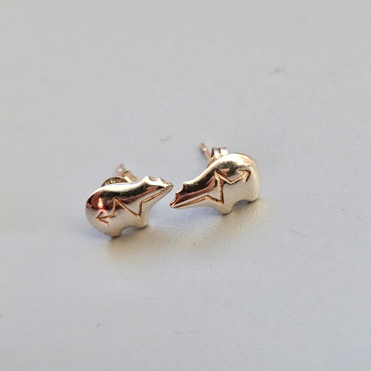 Vintage Native American Heart Line Bear Sterling Silver Stud Earrings