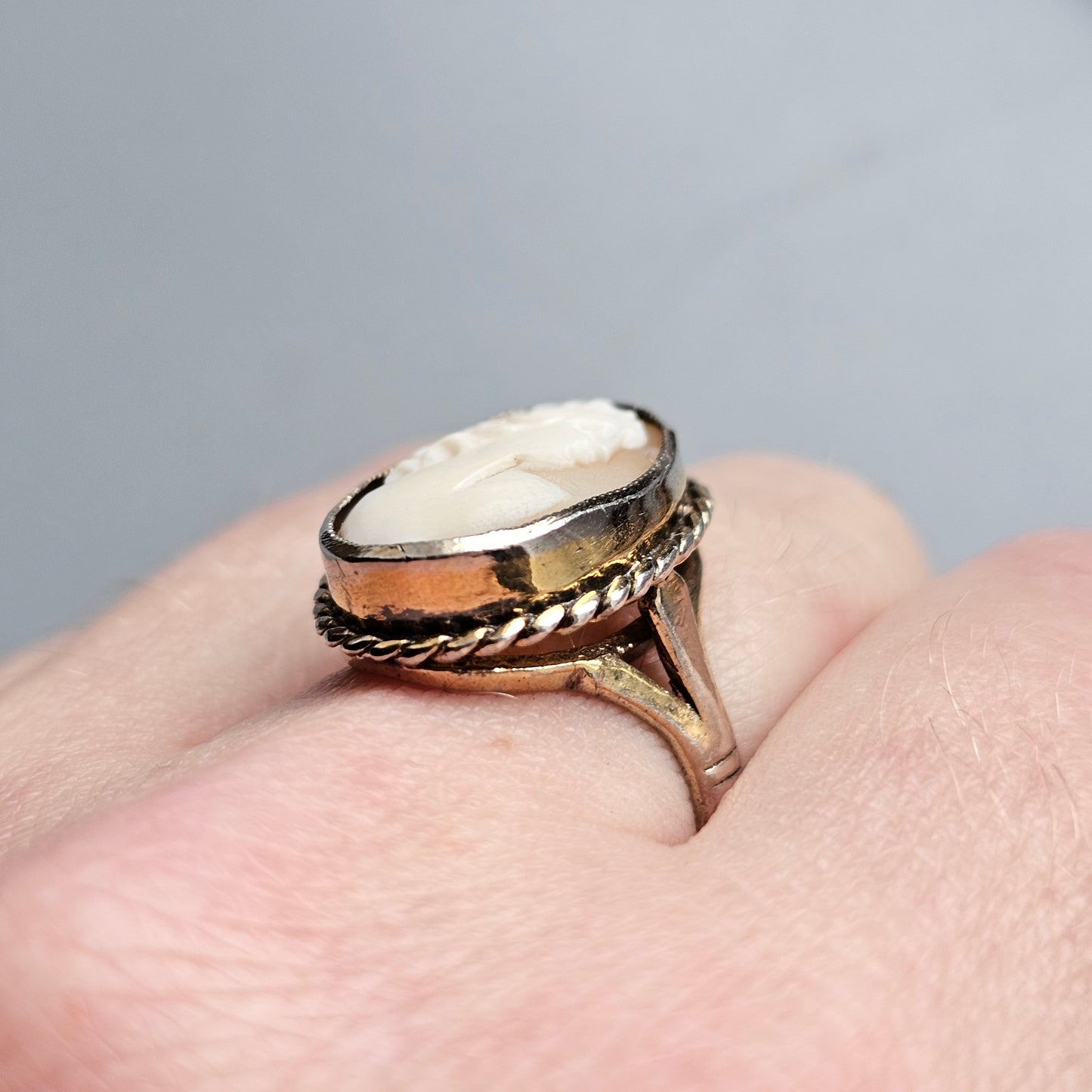 Vintage Art Deco Style Silver Shell Cameo Ring