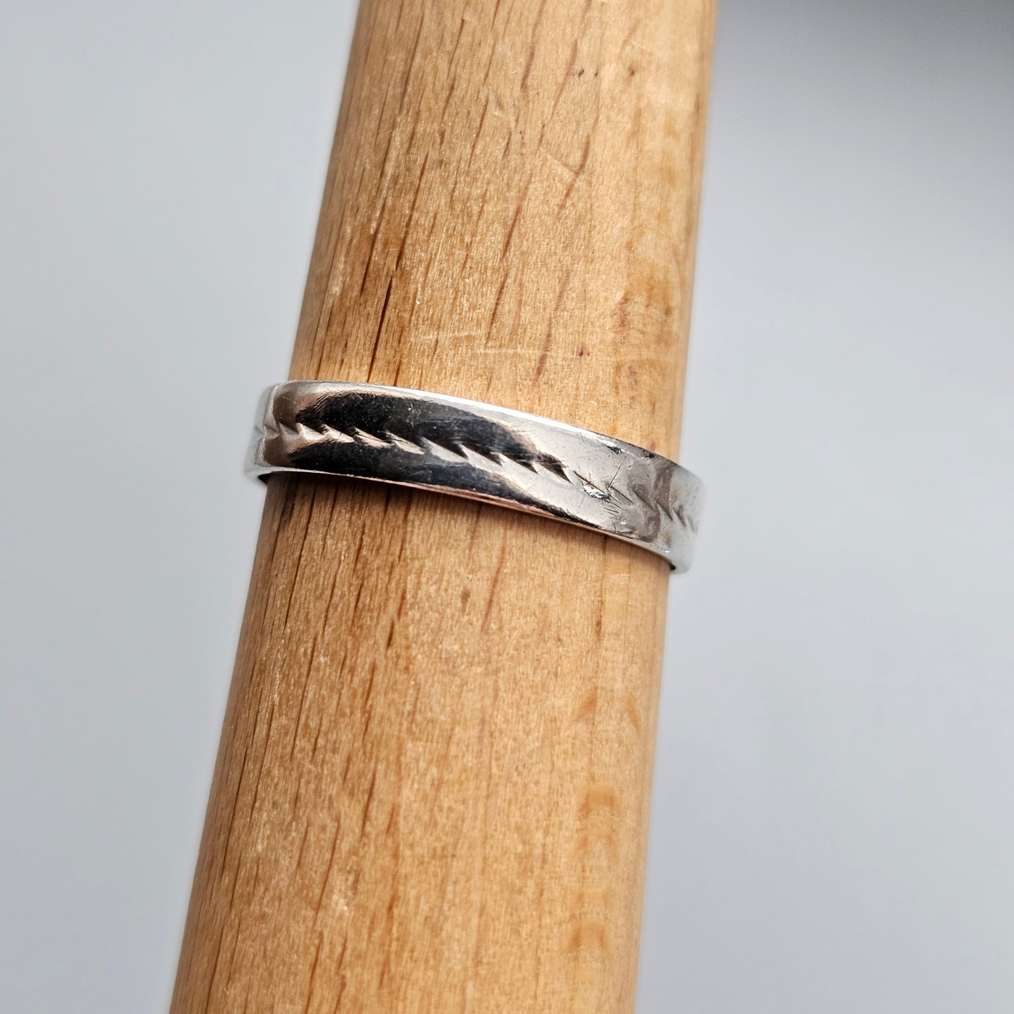 Simple Vintage Silver Ring Band