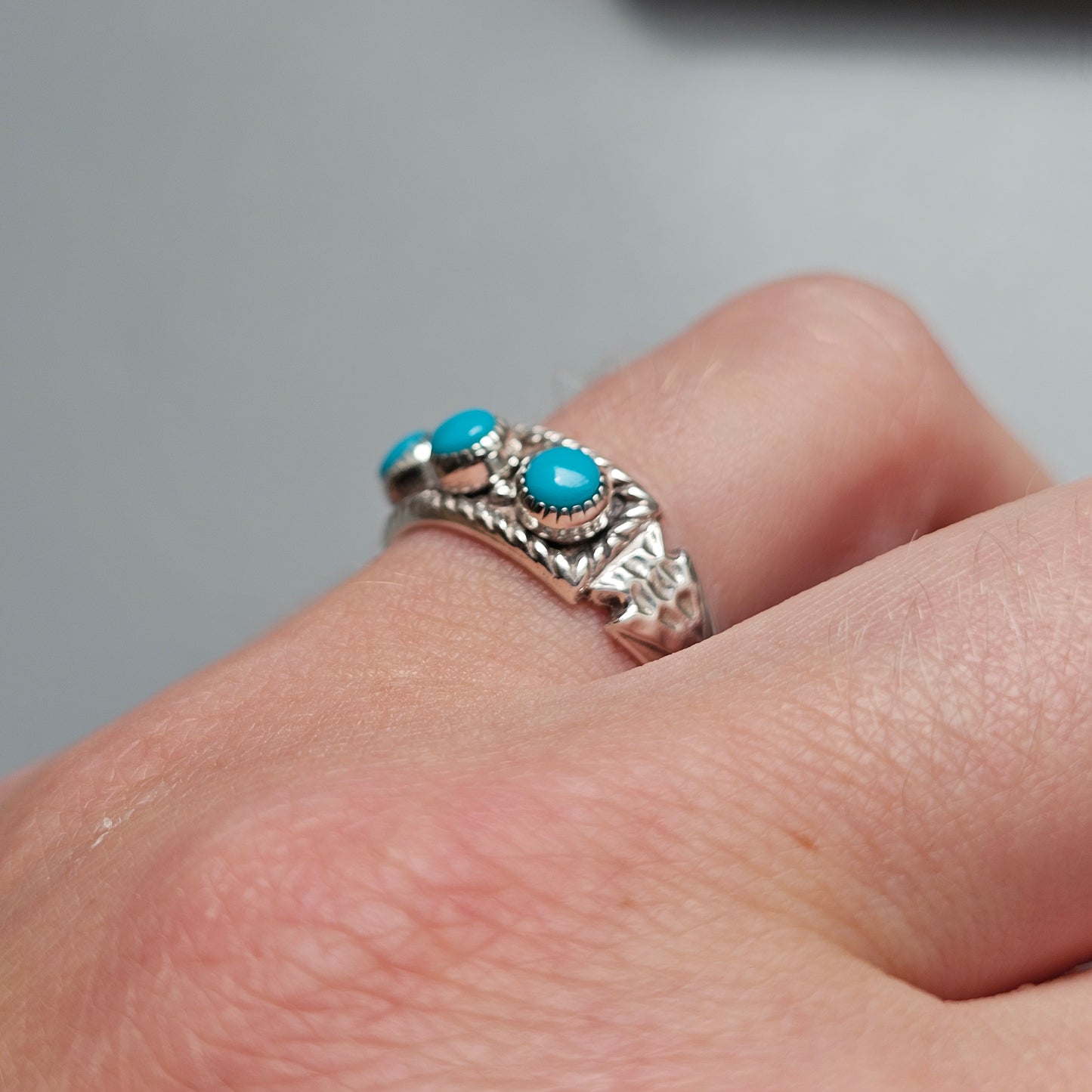 Vintage Navajo Sterling Silver Turquoise Three Stone Ring