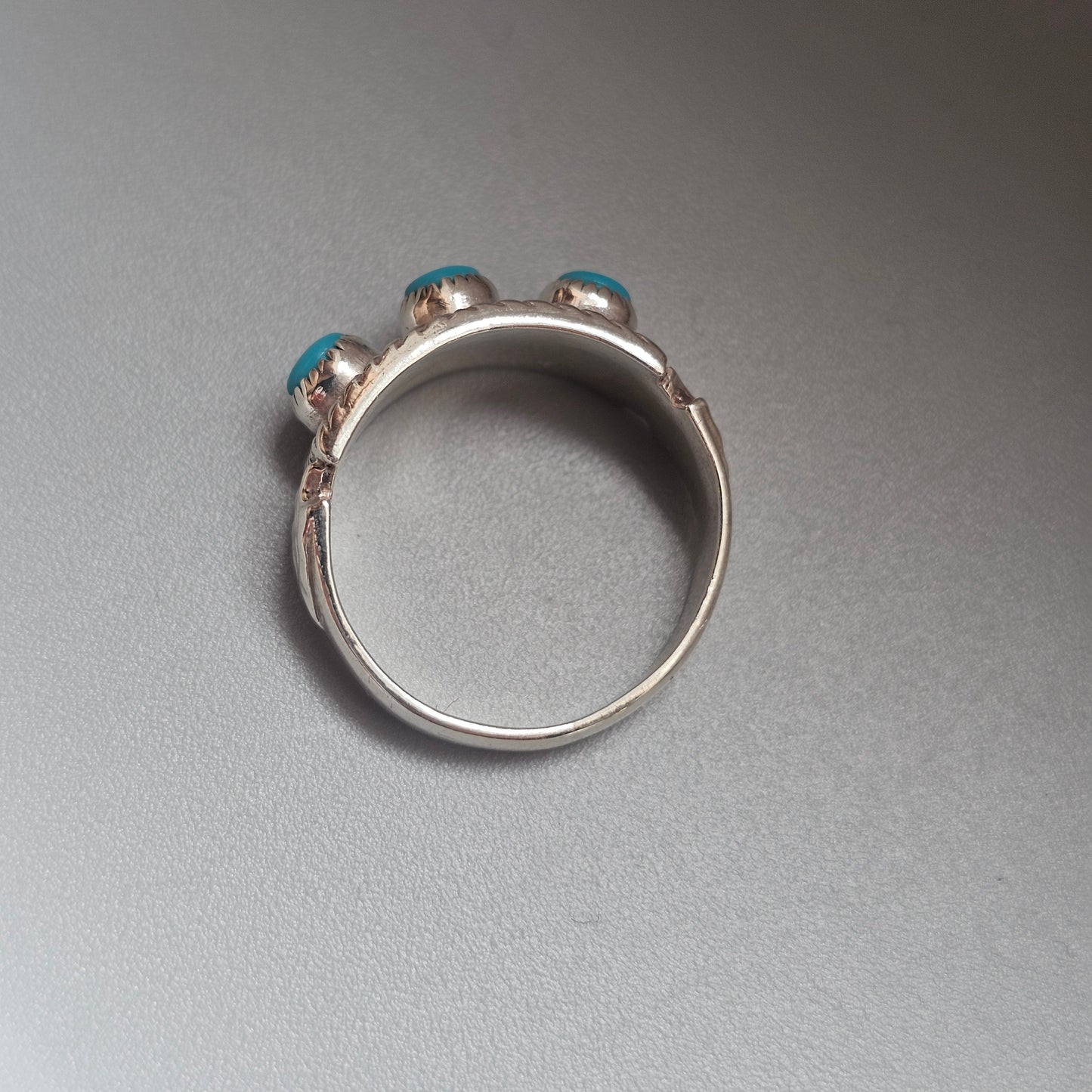 Vintage Navajo Sterling Silver Turquoise Three Stone Ring