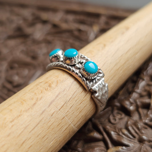Vintage Navajo Sterling Silver Turquoise Three Stone Ring