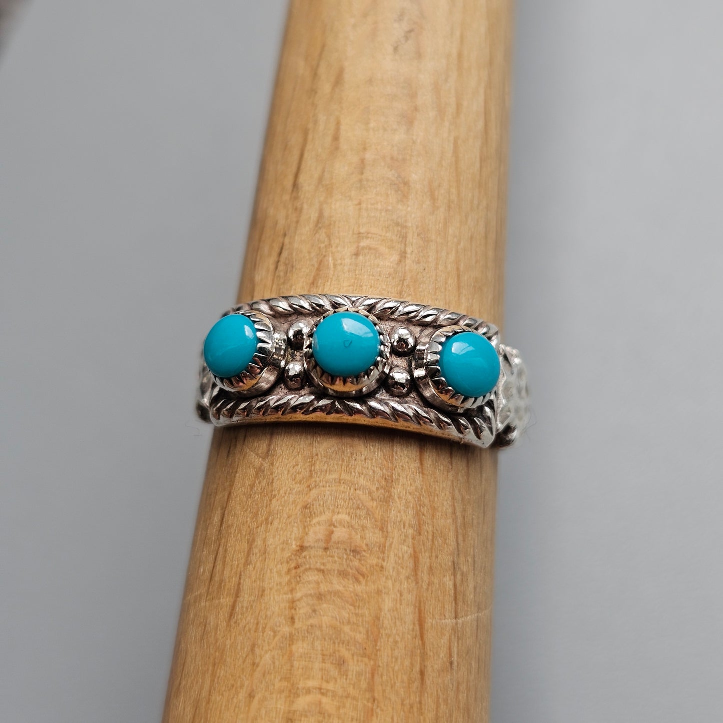 Vintage Navajo Sterling Silver Turquoise Three Stone Ring