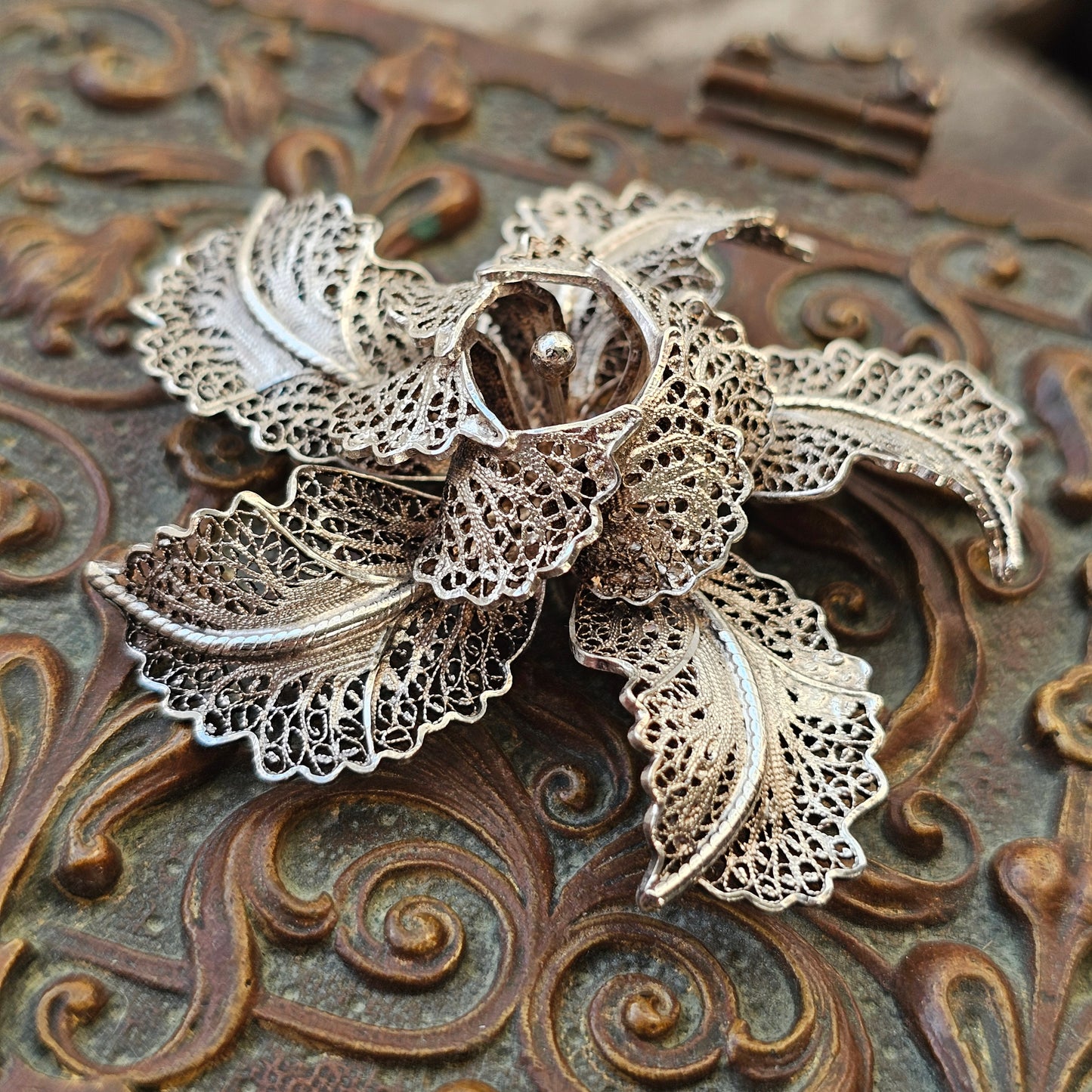 Vintage Portuguese Silver Filigree Flower Brooch