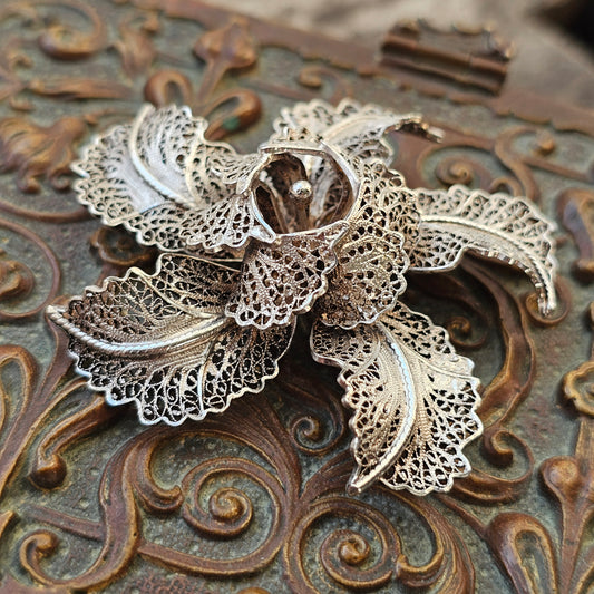 Vintage Portuguese Silver Filigree Flower Brooch