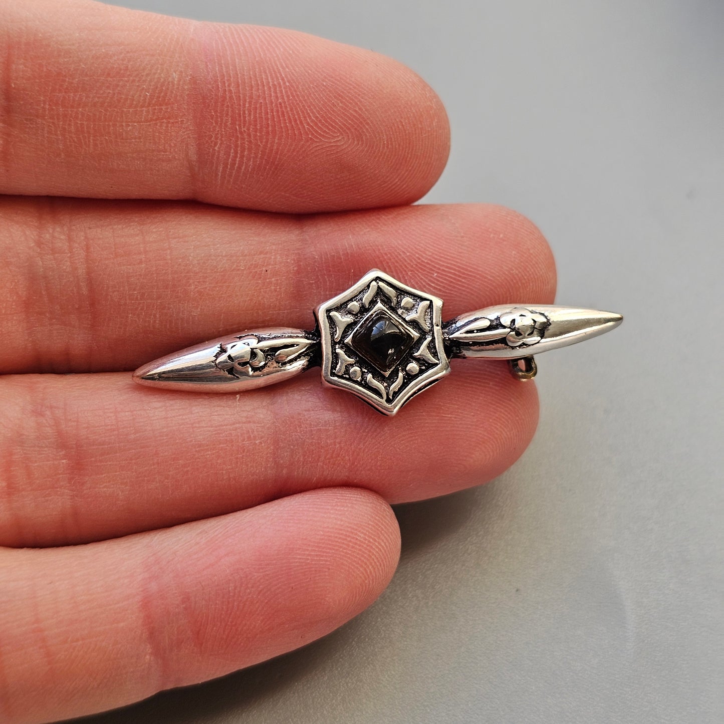 Small Edwardian Style Silver Bar Brooch