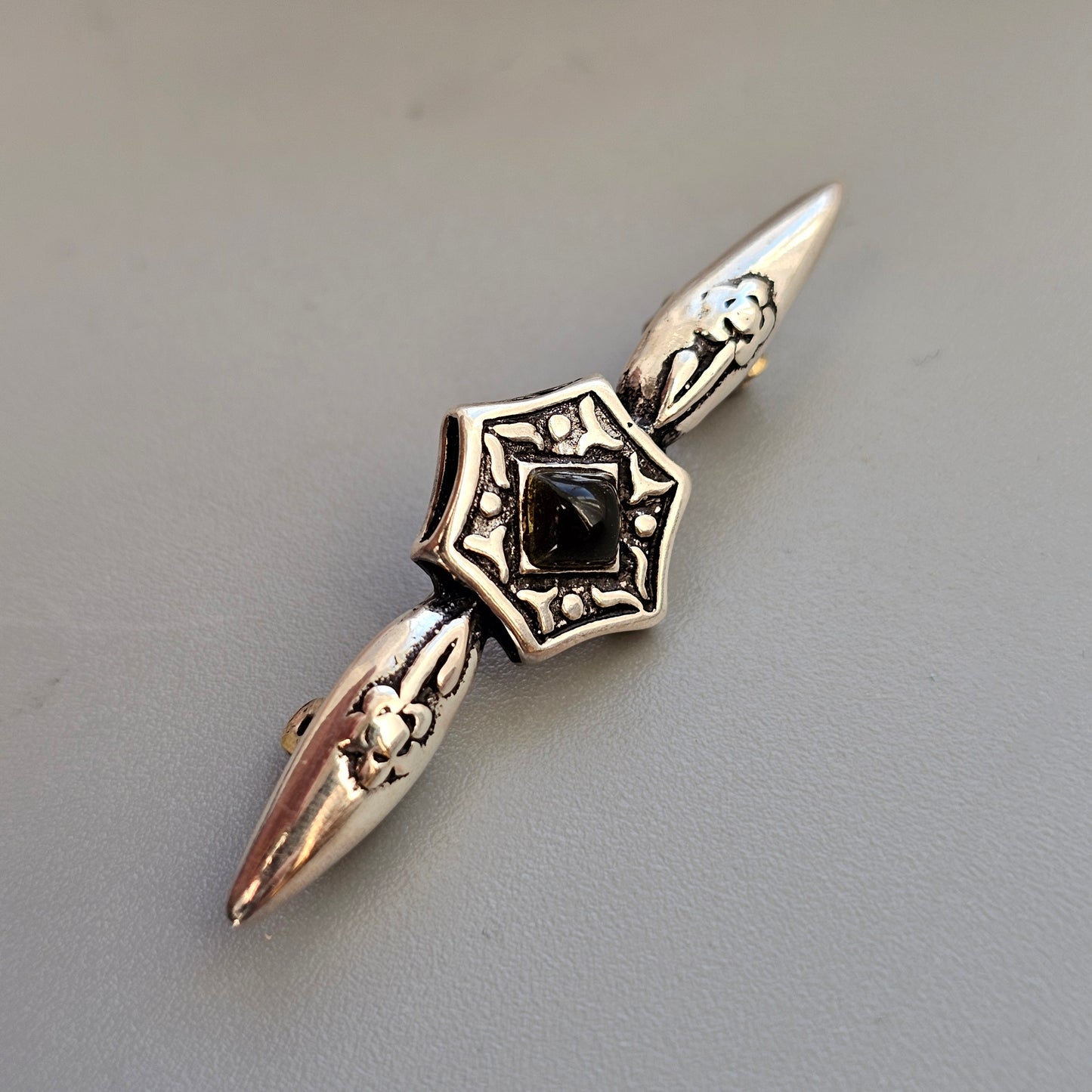 Small Edwardian Style Silver Bar Brooch