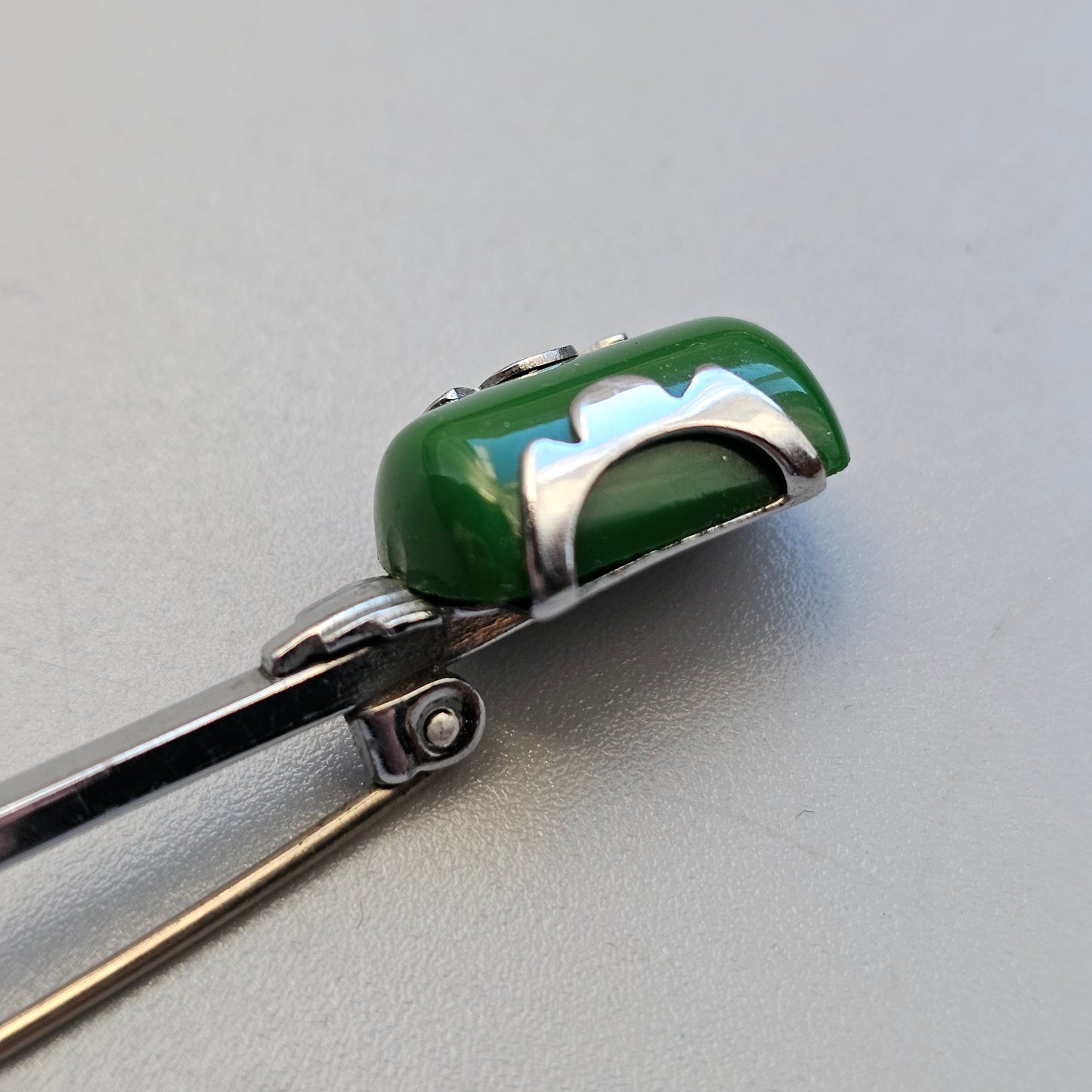 Vintage Machine Age Art Deco era Chromed Bar Brooch Green