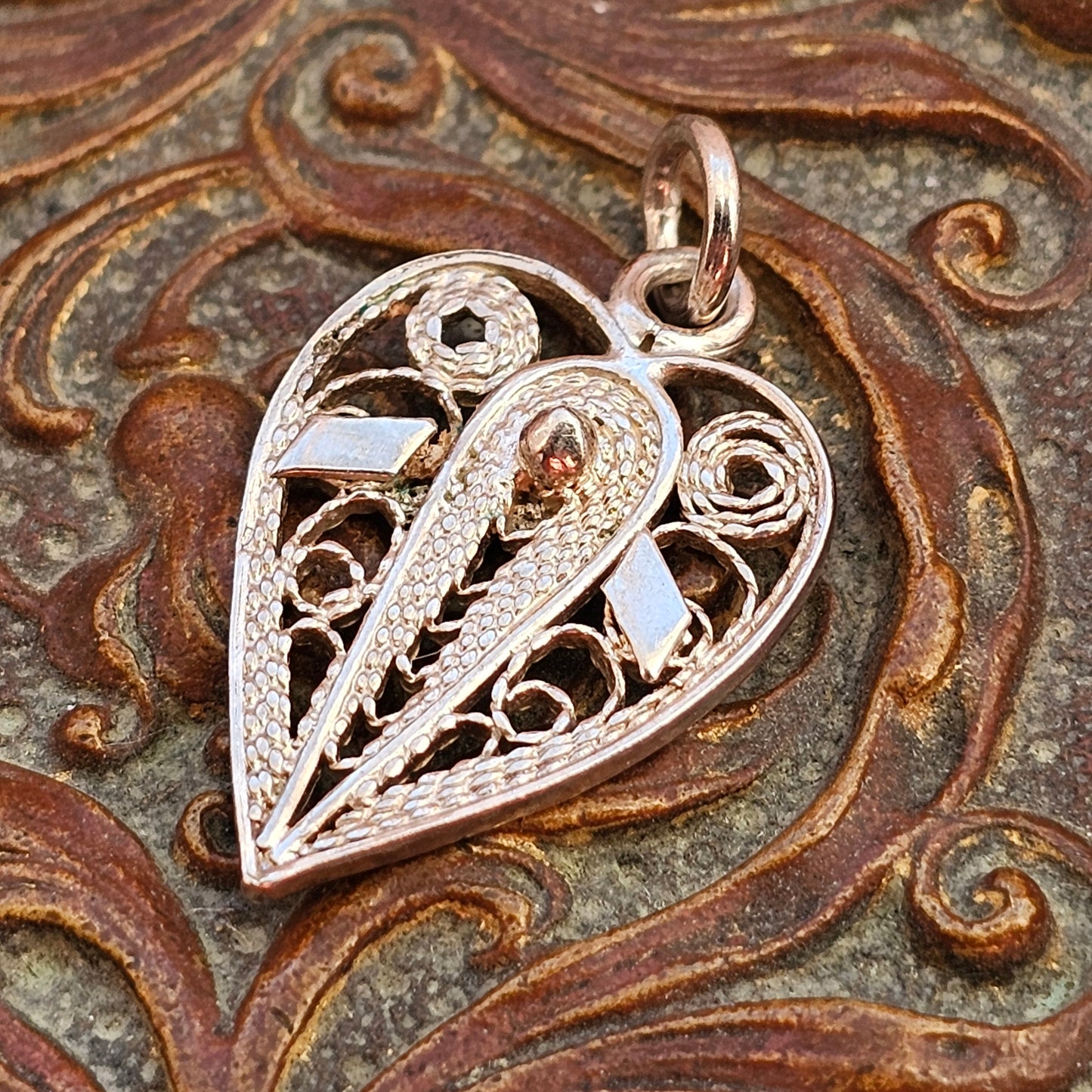 Vintage Silver Filigree Heart Necklace Pendant