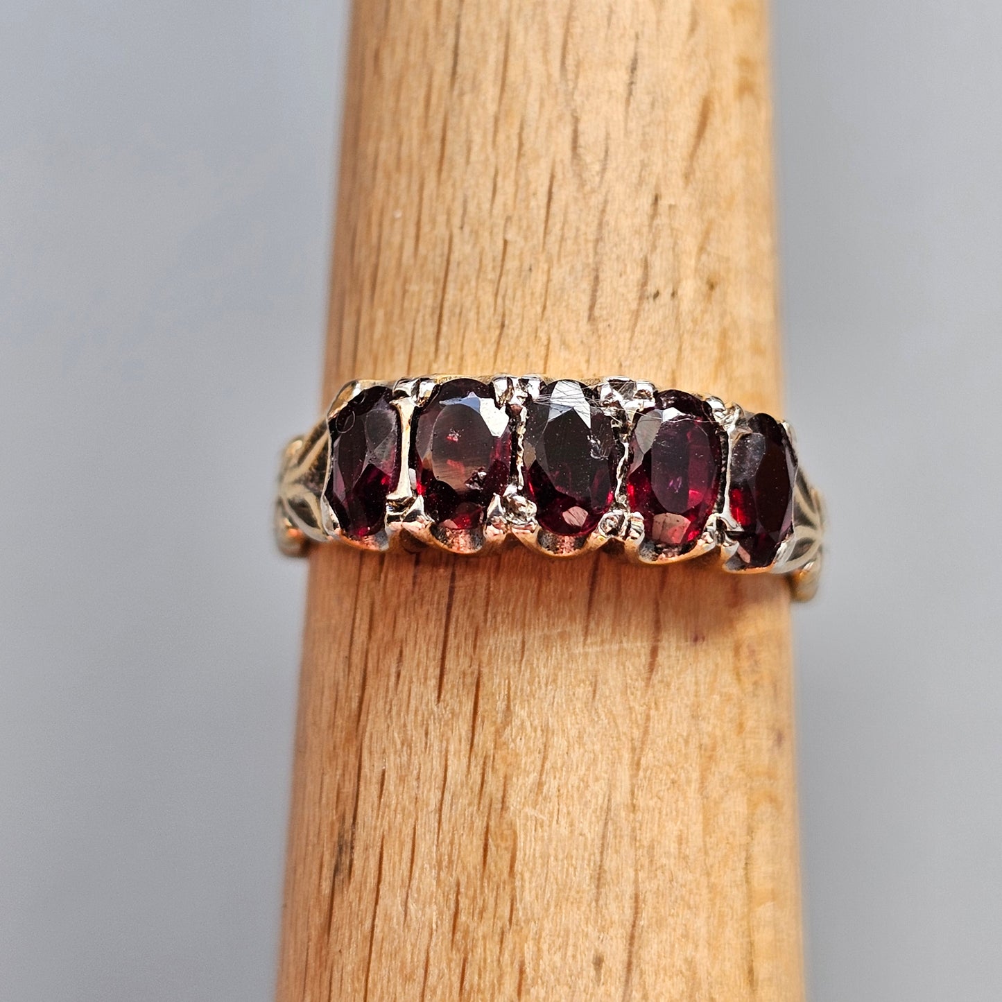 Vintage Antique Style Five Stone Garnet Silver Ring