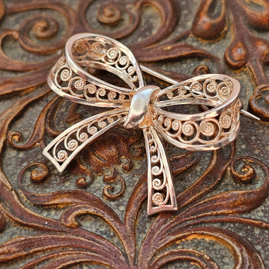 Vintage Sterling Silver Filigree Ribbon Bow Brooch