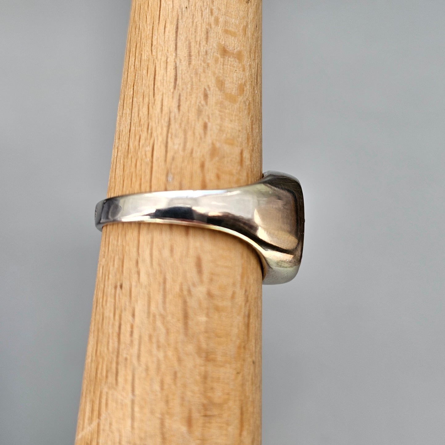 Vintage Silver Signet Style Ring with Glass Crystals