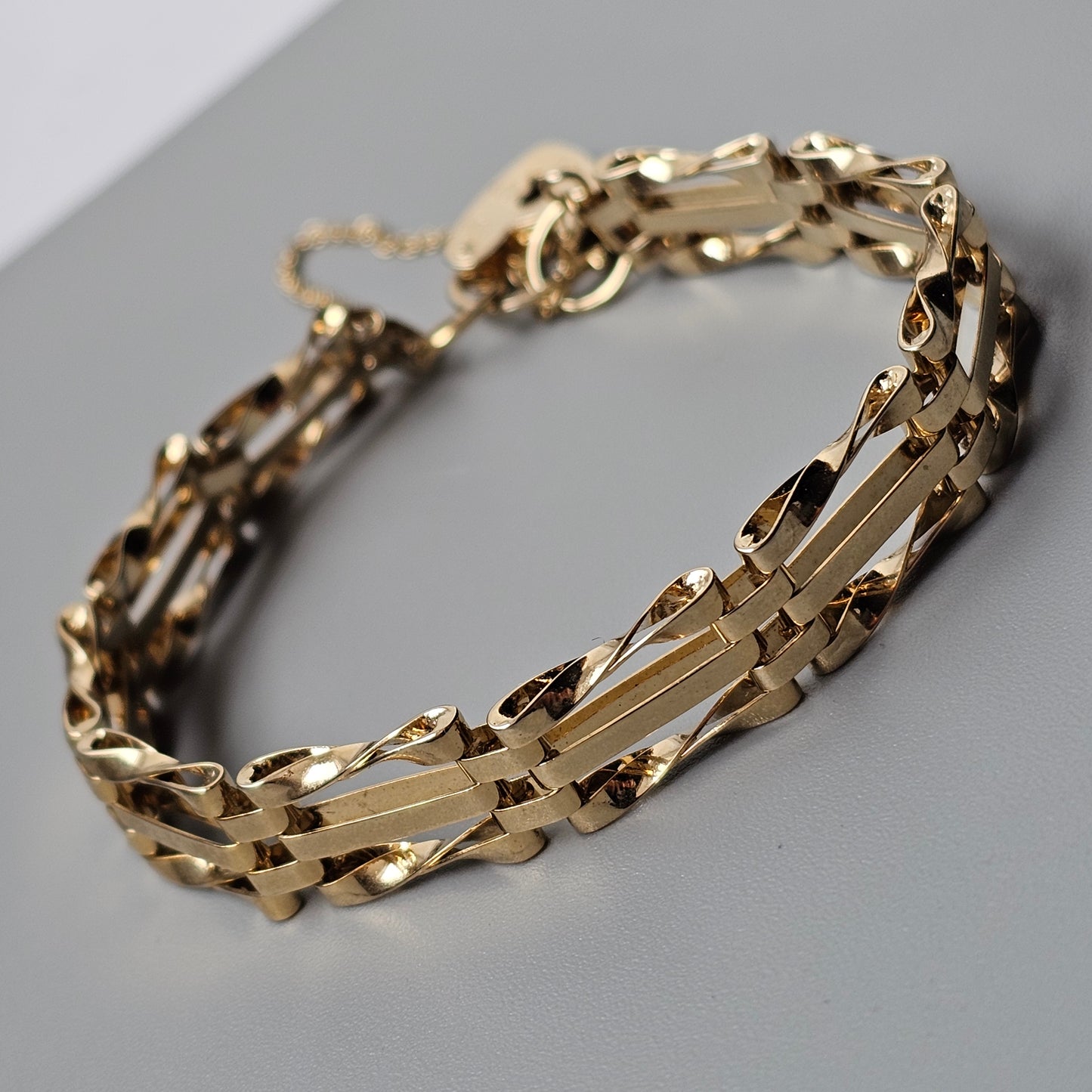 Boxed Vintage Pierre Cardin Gold Tone Heart Lock Gate Bracelet