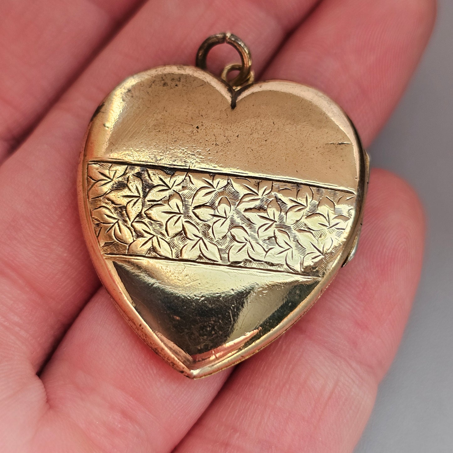 Antique Victorian Edwardian Gold Plated Heart Locket with Ivy Leaf Engraving