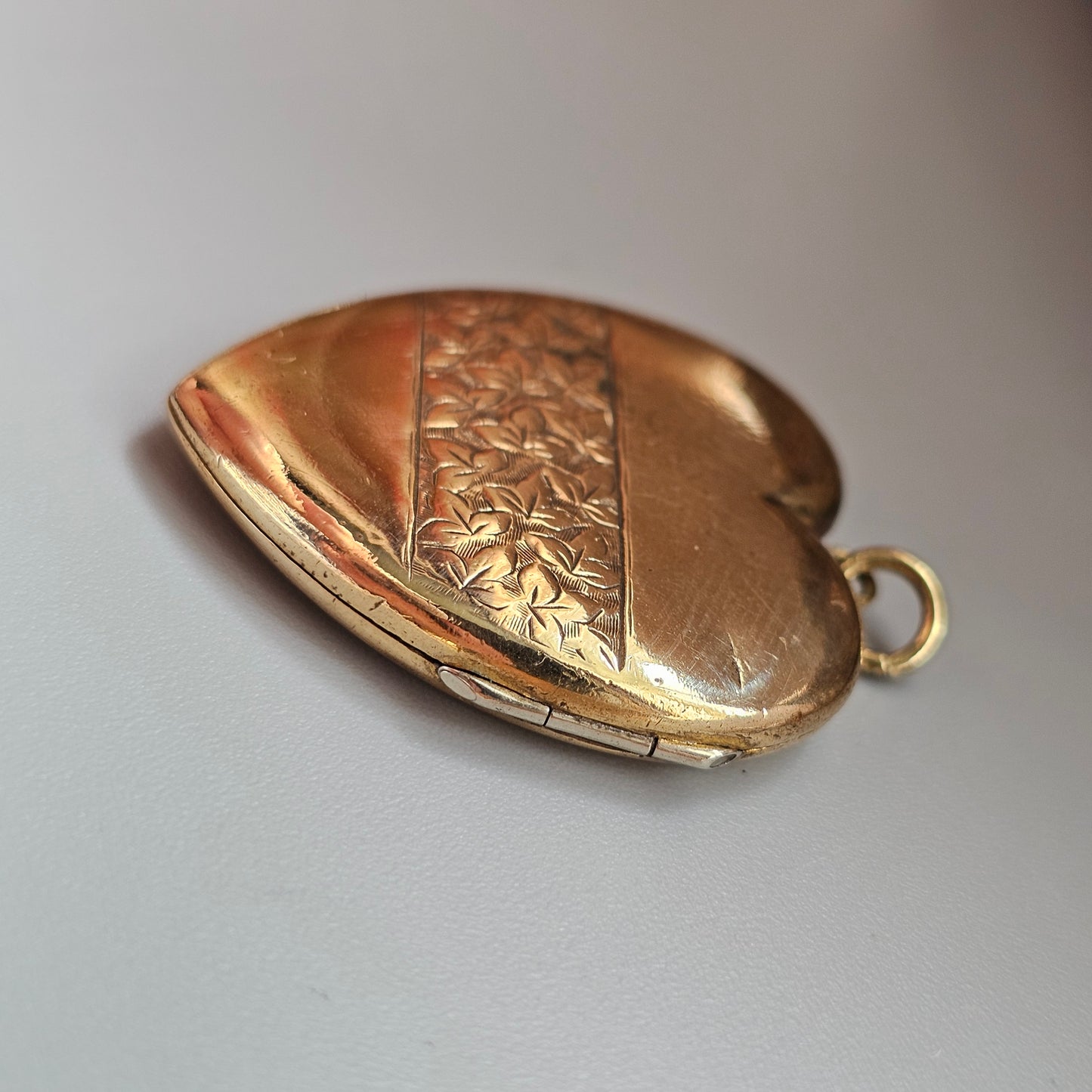 Antique Victorian Edwardian Gold Plated Heart Locket with Ivy Leaf Engraving