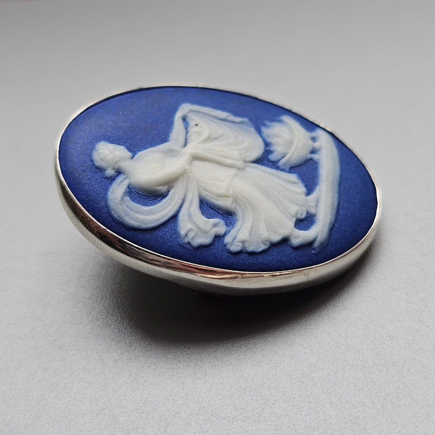 Antique Wedgwood Navy Jasperware Cameo Brooch in Silver Frame with repair