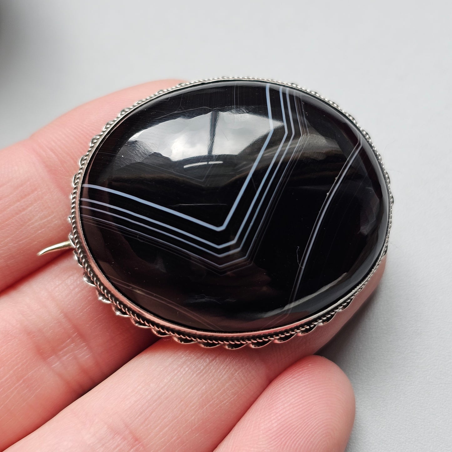 Antique Silver Scottish Banded Agate Brooch Oval Domed Stone