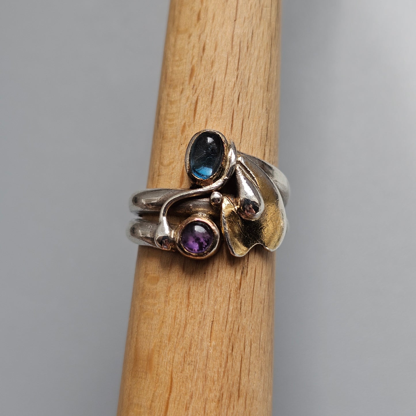 Vintage Sterling Silver Ring with Blue Spinel & Amethyst