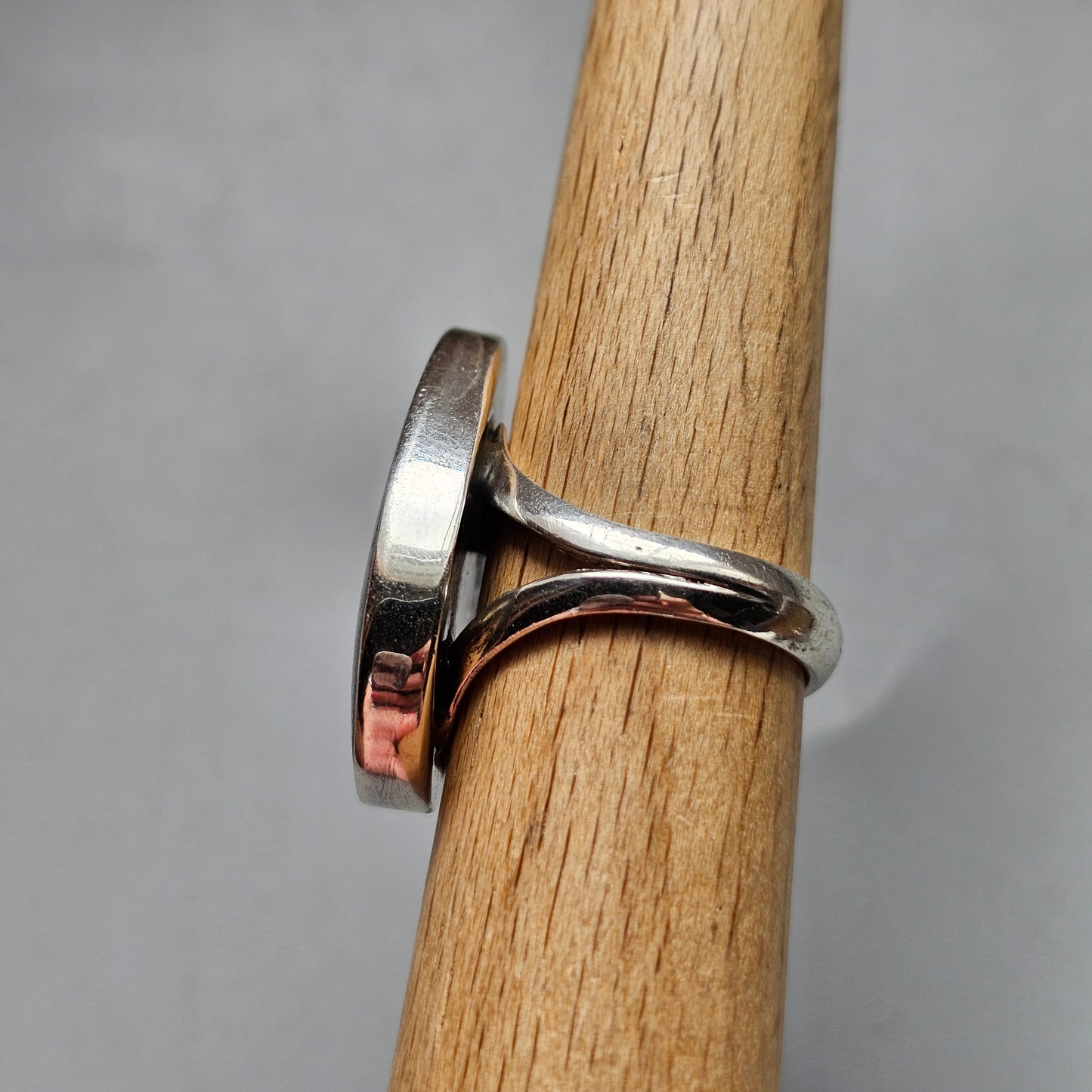 Sterling Silver Mother of Pearl Teardrop Statement Ring
