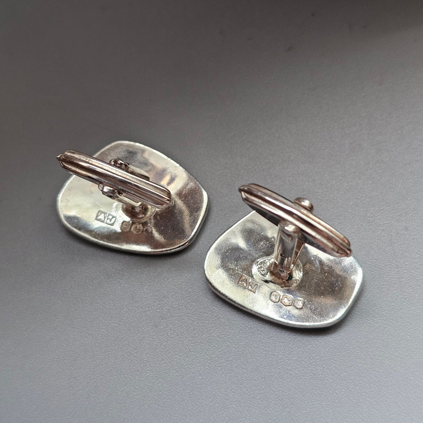 Vintage 1970s Hammered Sterling Silver Cufflinks by Artform Jewellery 1973