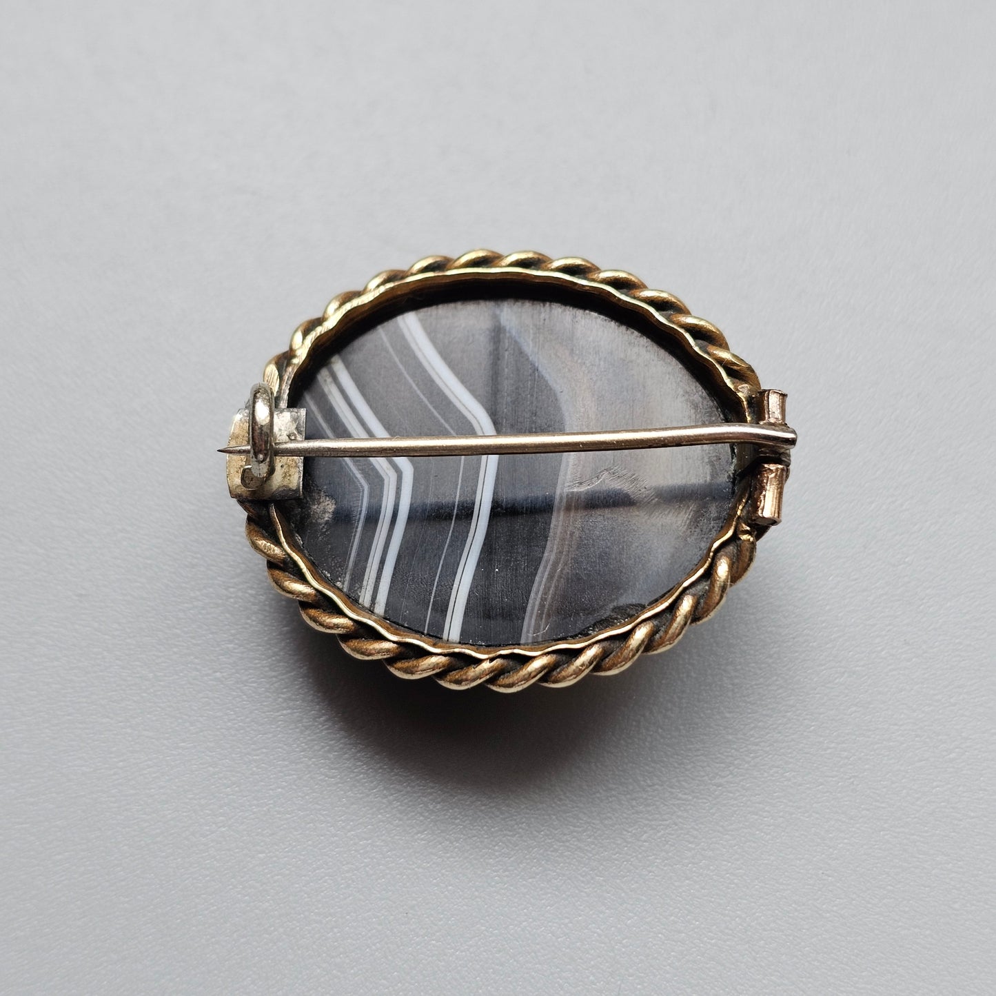 Antique Scottish Banded Agate Brooch