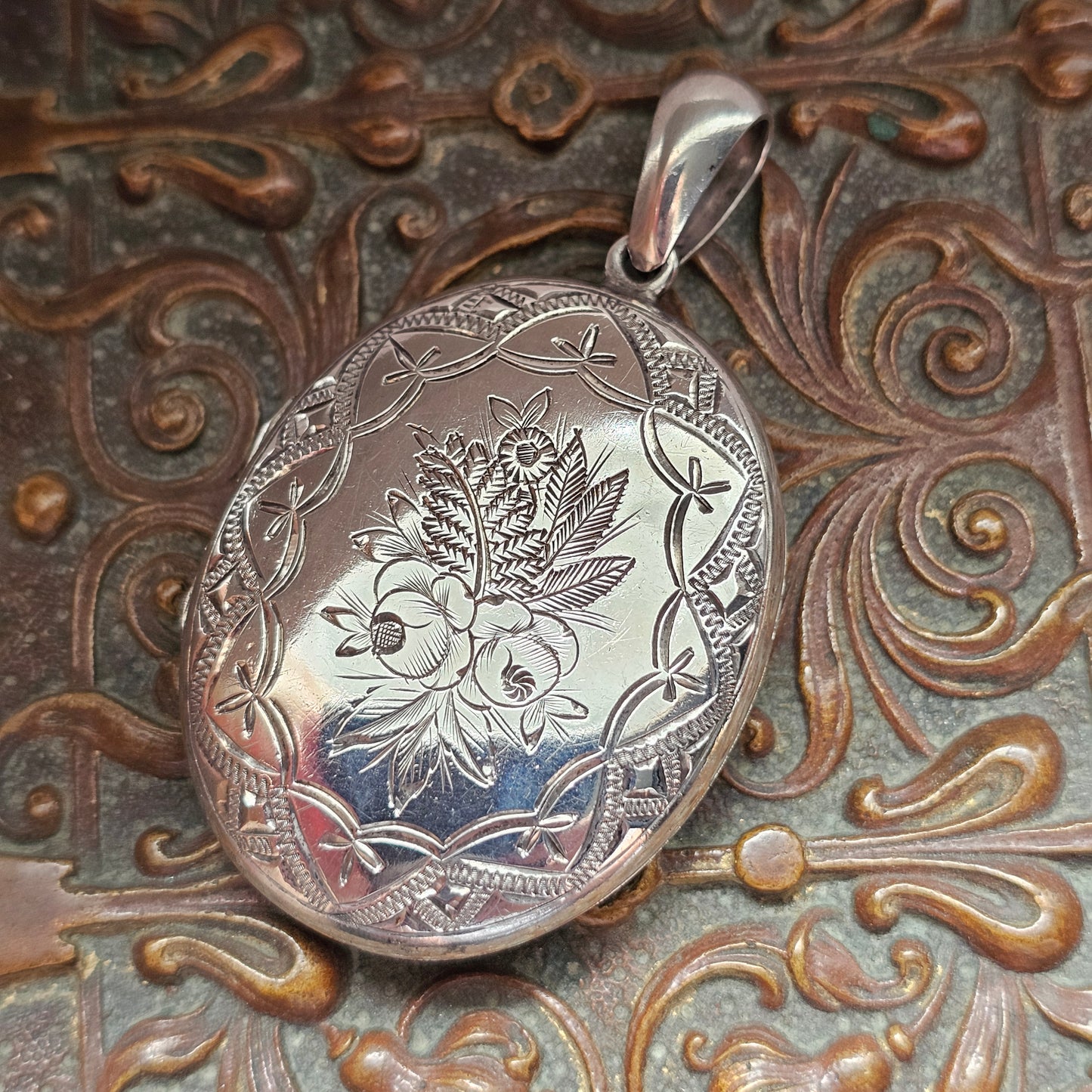 Antique Victorian Silver Tone Aesthetic Movement Floral Engraved Locket