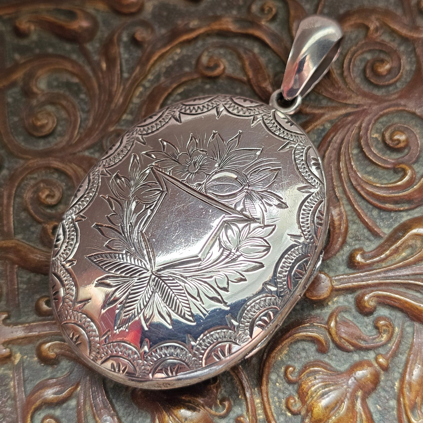 Antique Victorian Silver Tone Aesthetic Movement Floral Engraved Locket