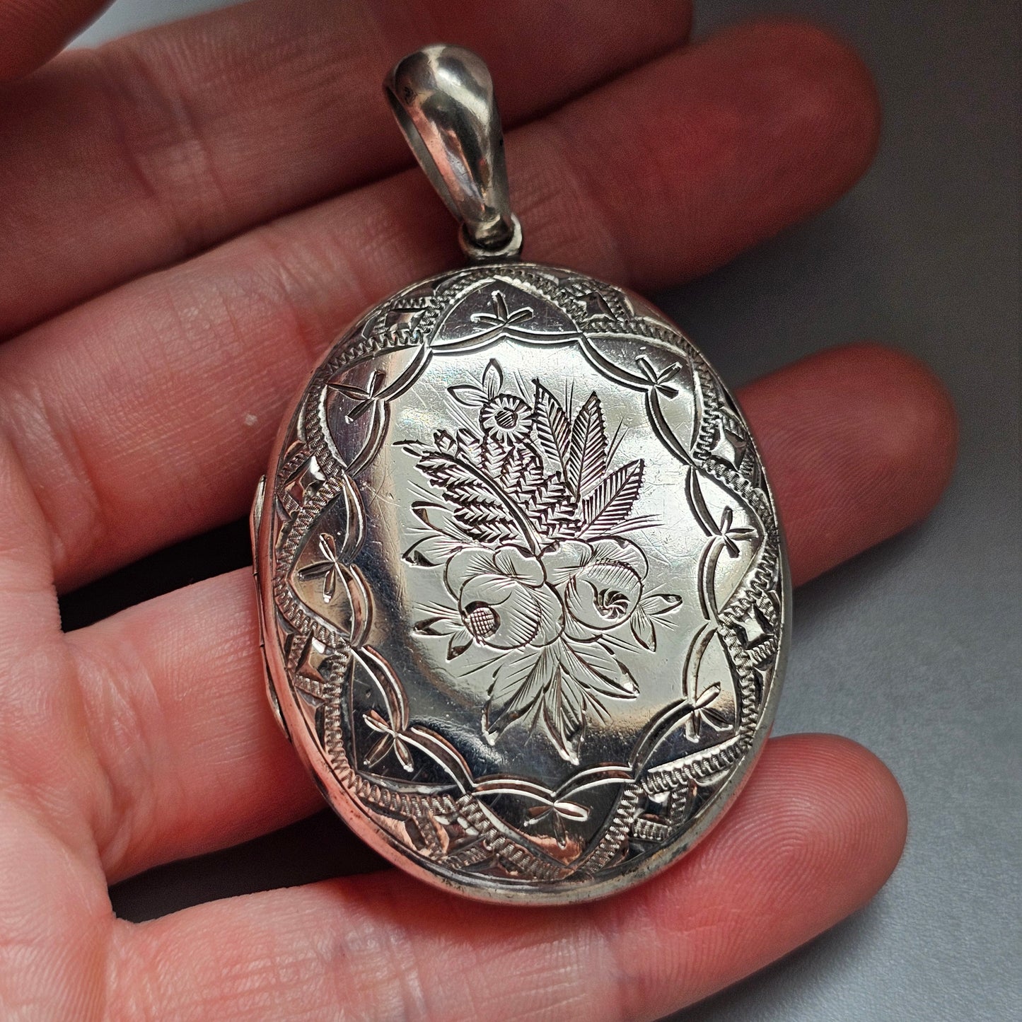 Antique Victorian Silver Tone Aesthetic Movement Floral Engraved Locket