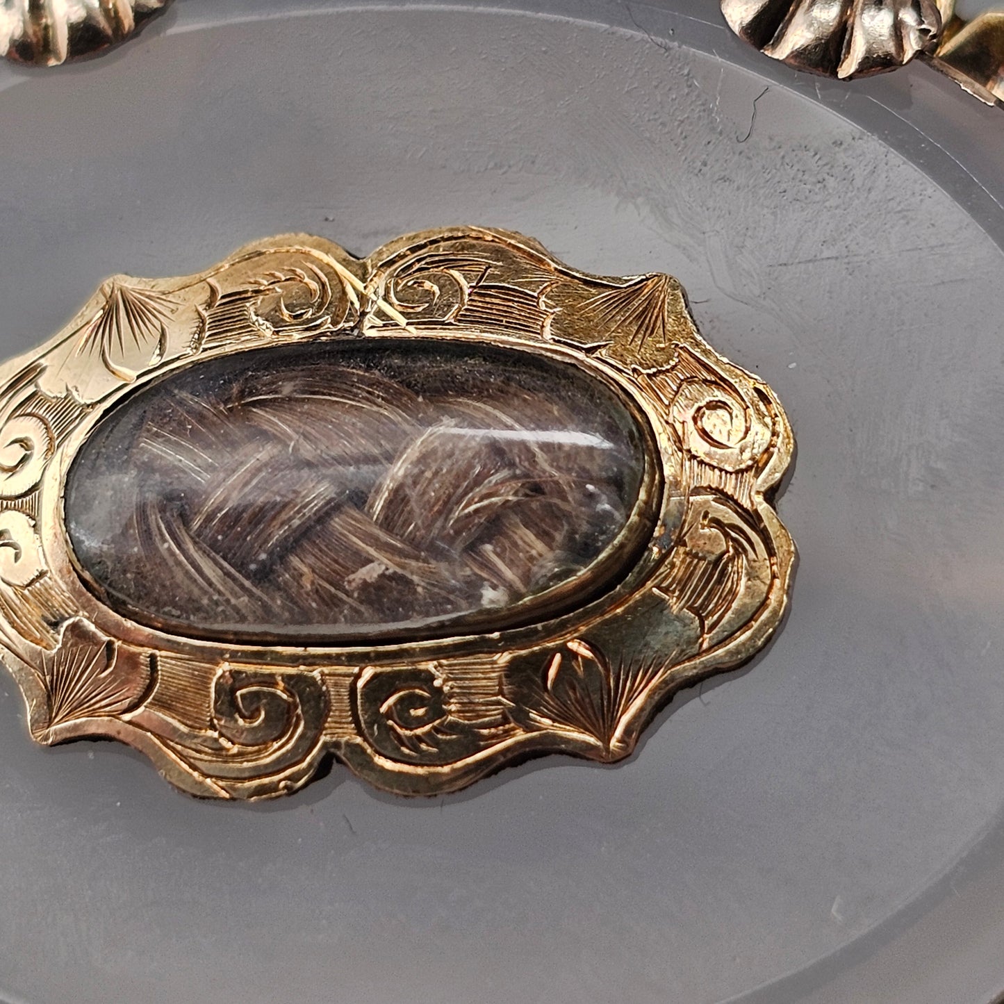 Antique Victorian Chalcedony and Gold Tone Pinchbeck Hair Memento Brooch