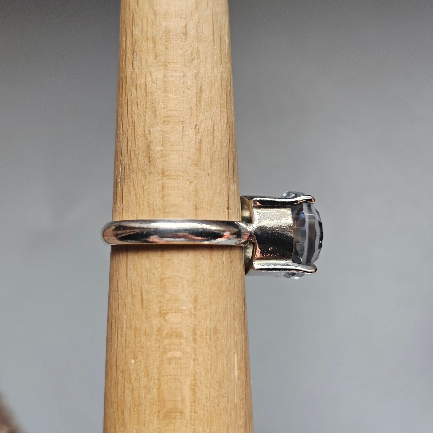 Vintage Sterling Silver Blue Spinel Solitaire Cocktail Ring