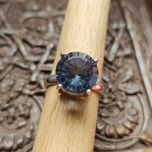 Vintage Sterling Silver Blue Spinel Solitaire Cocktail Ring