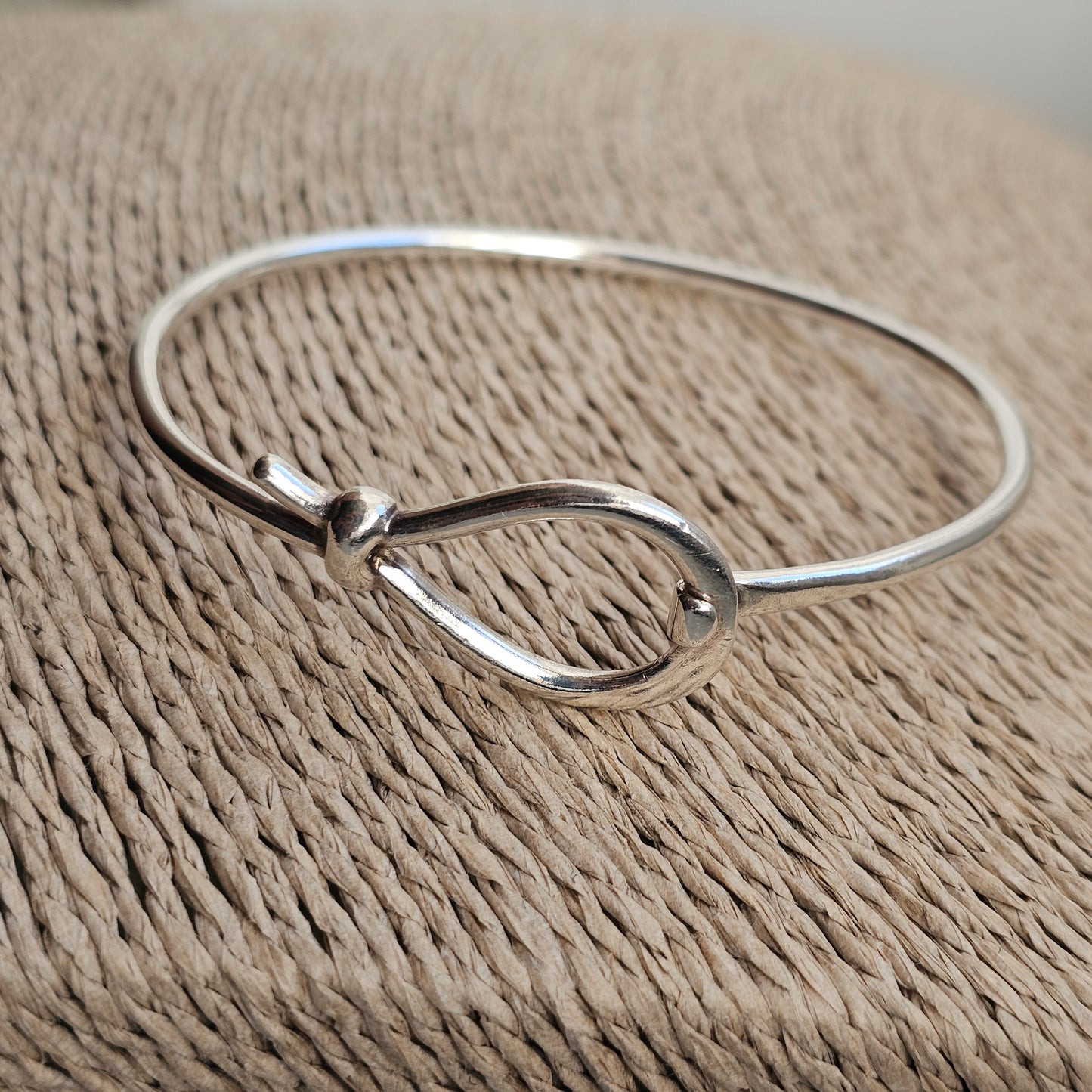 Vintage Sterling Silver Bow Knot Bangle London Hallmarked 2000
