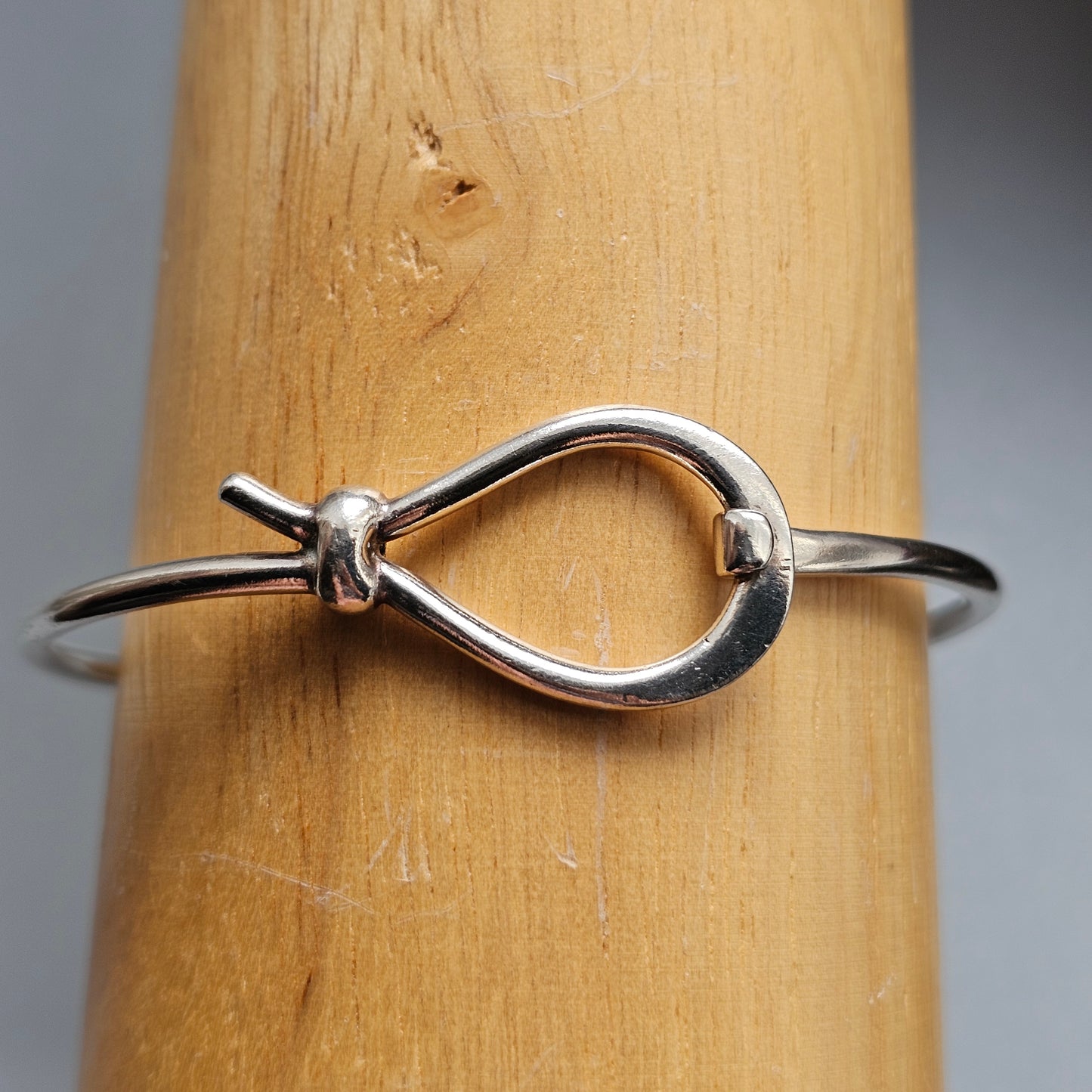 Vintage Sterling Silver Bow Knot Bangle London Hallmarked 2000