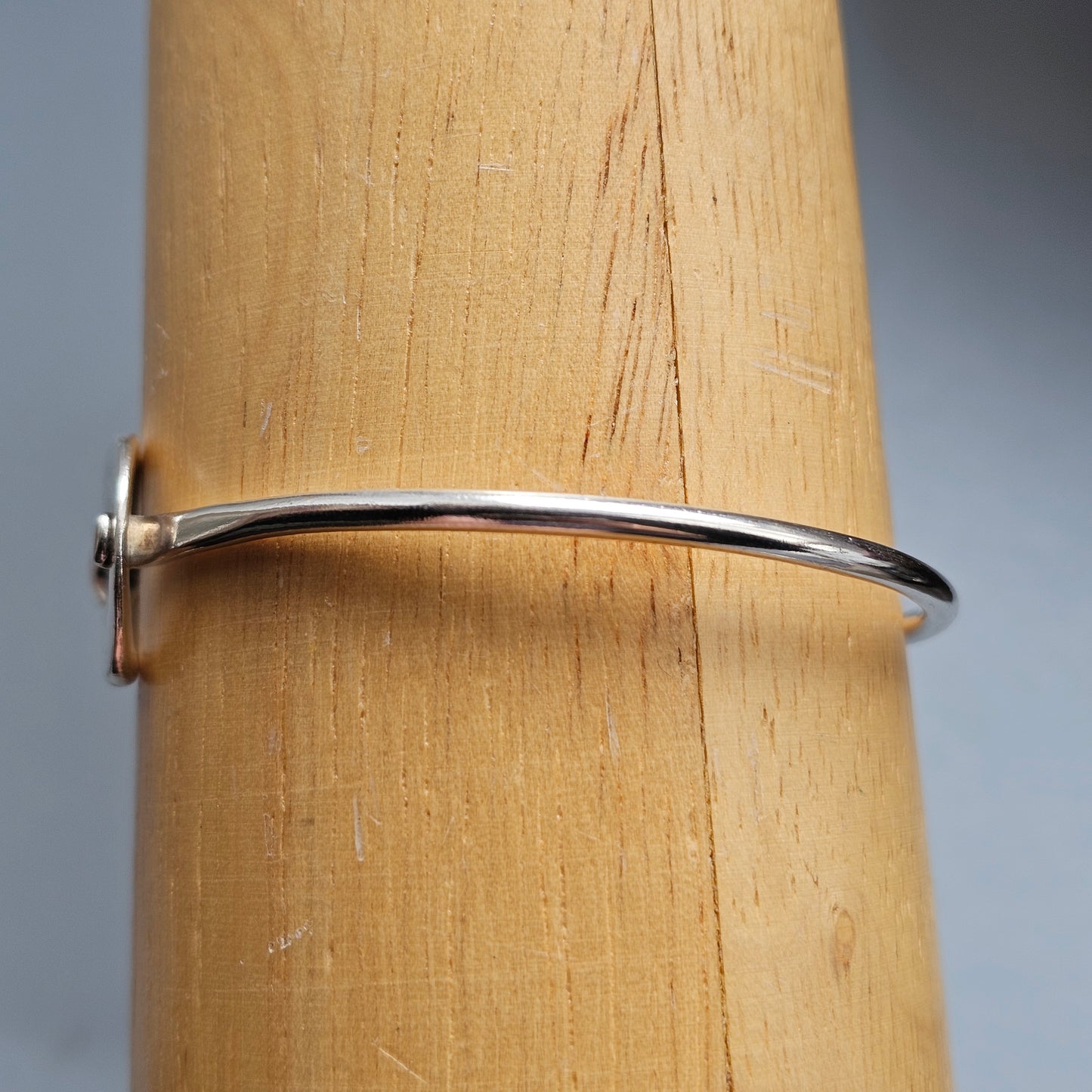 Vintage Sterling Silver Bow Knot Bangle London Hallmarked 2000