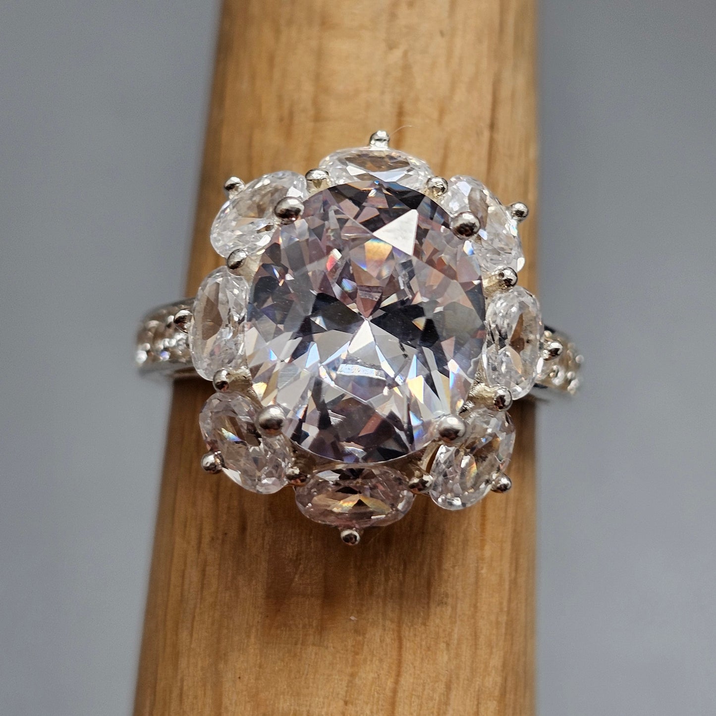 Sterling Silver Cubic Zirconia Oval Cluster Ring