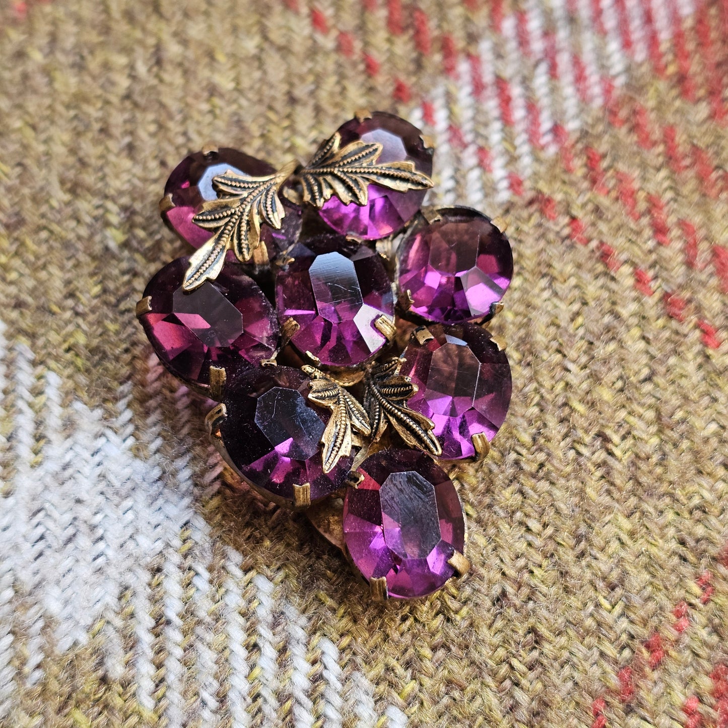 Vintage Czech Purple Glass Art Deco Style Dress Clip