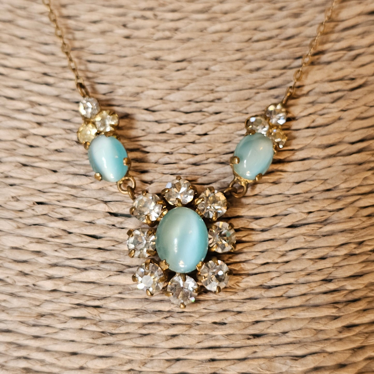 Vintage 1950s Aqua Blue Cats Eye Glass Rhinestone Necklace
