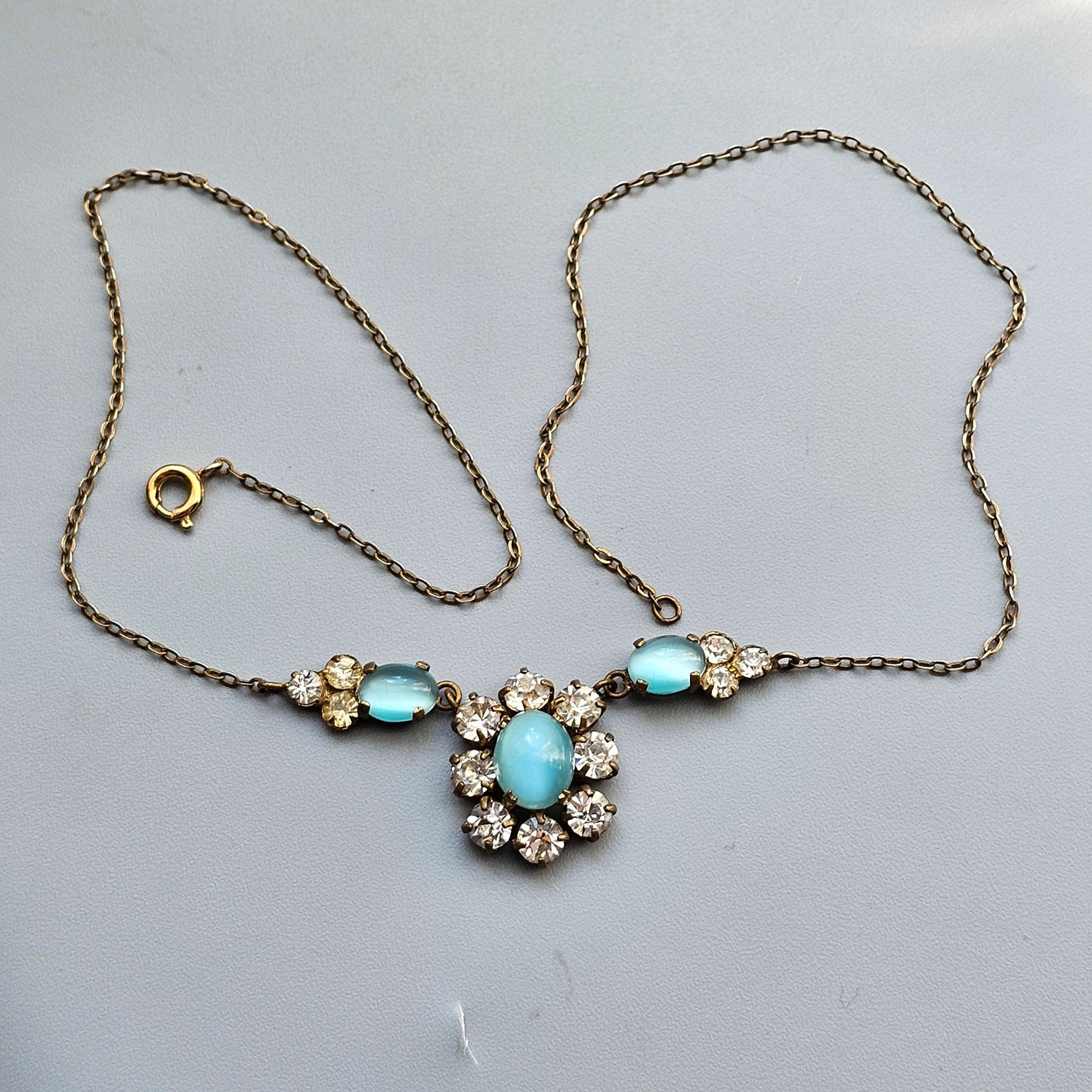 Vintage 1950s Aqua Blue Cats Eye Glass Rhinestone Necklace