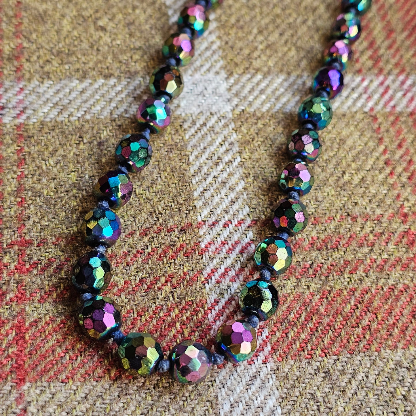 Vintage 1960s Black Aurora Borealis Glass Bead Necklace