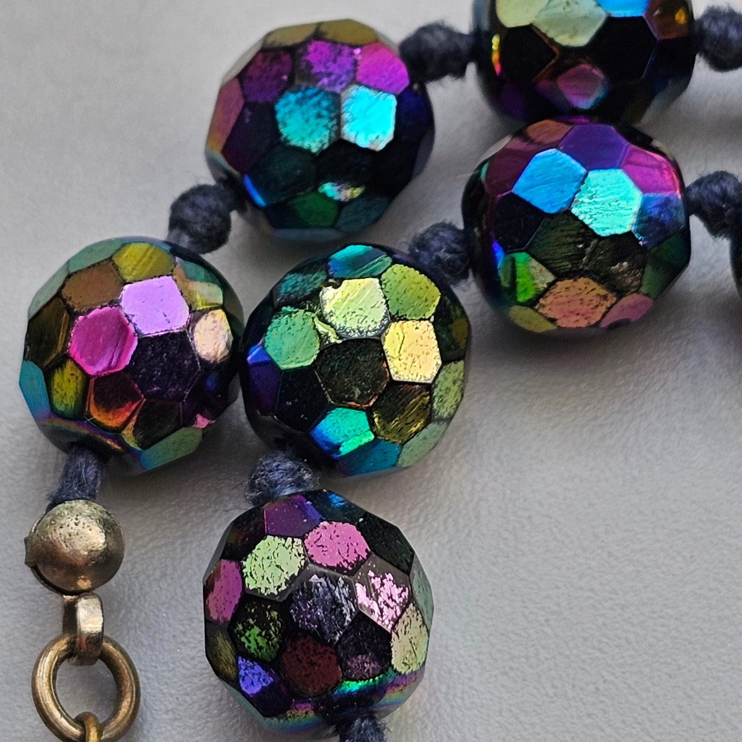 Vintage 1960s Black Aurora Borealis Glass Bead Necklace