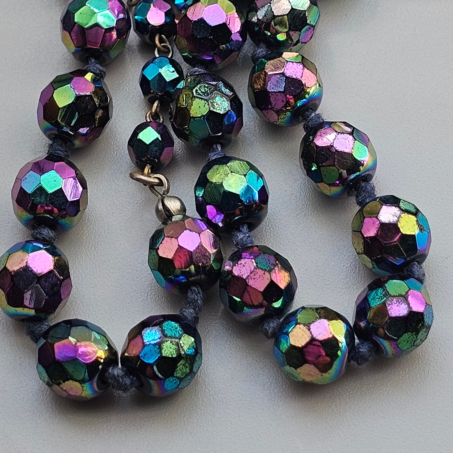 Vintage 1960s Black Aurora Borealis Glass Bead Necklace